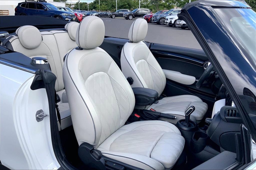 Certified 2023 MINI Cooper S w/ Signature Upholstery Package image 8