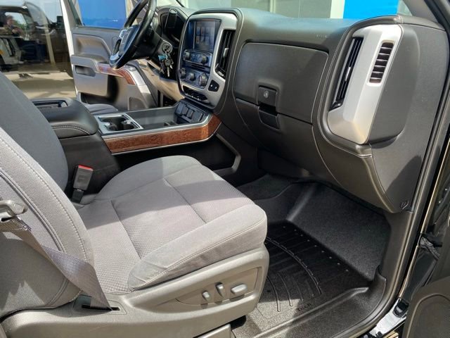 Used 2018 GMC Sierra 2500 SLE w/ HD SLE Preferred Plus Package AWD/4WD image 18