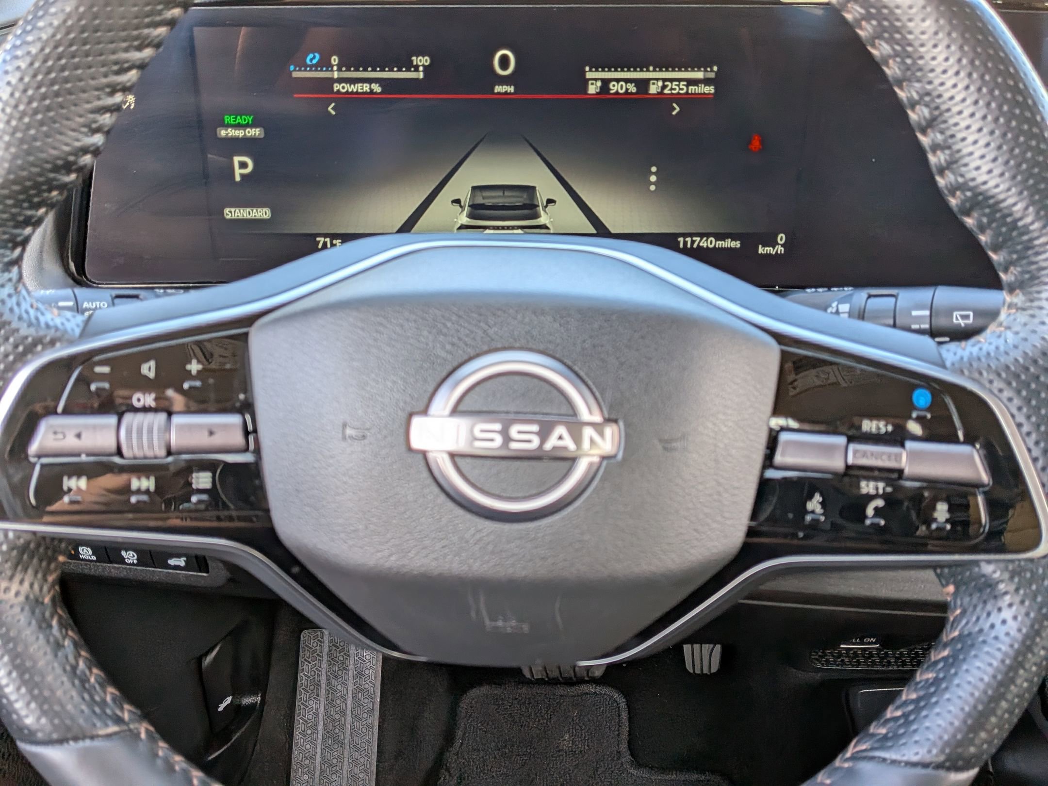 Used 2024 Nissan Ariya FWD image 12