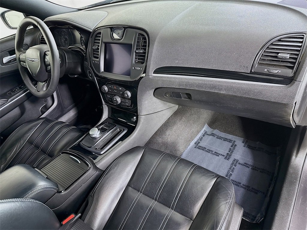 Used 2023 Chrysler 300 S image 34