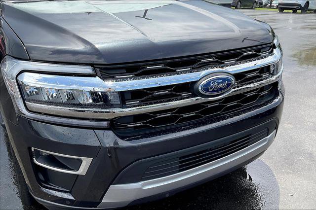 Used 2024 Ford Expedition Limited image 31