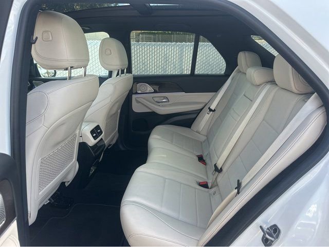 Used 2024 Mercedes-Benz GLE 350 4MATIC image 17