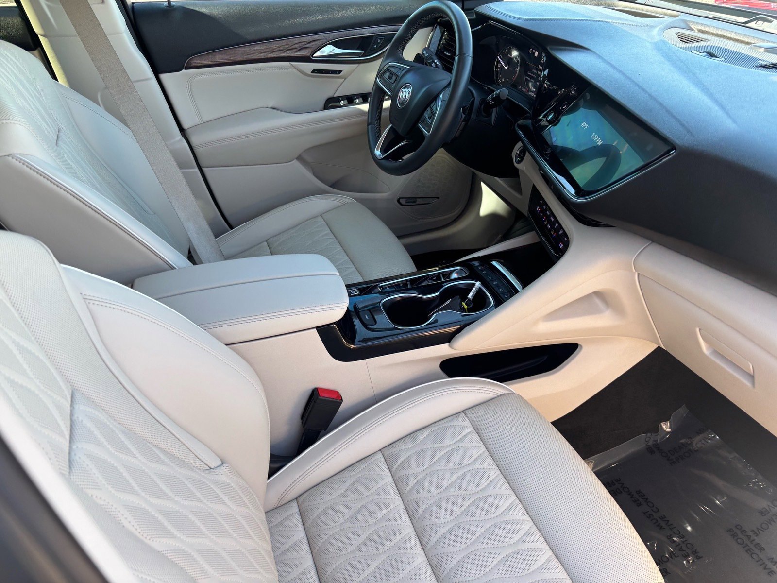 Used 2023 Buick Envision Avenir image 29