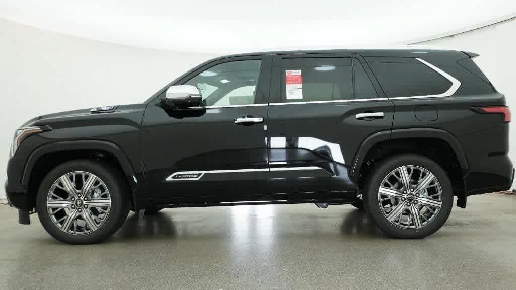 Used 2026 Toyota Sequoia Capstone AWD/4WD image 18
