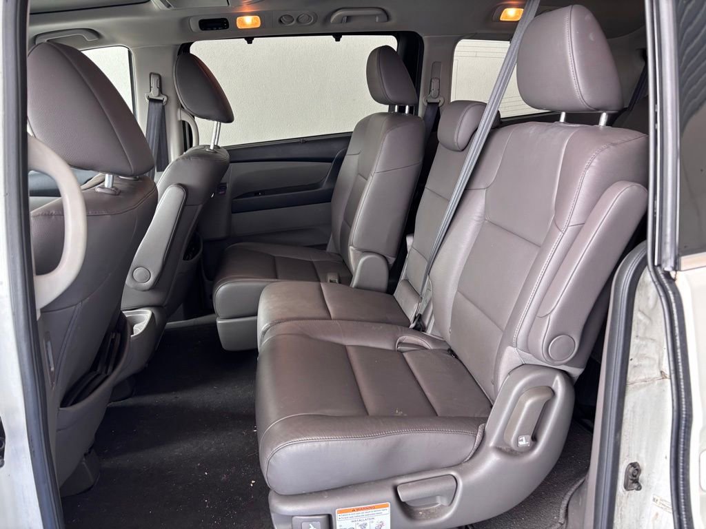 Used 2016 Honda Odyssey Touring Elite image 15