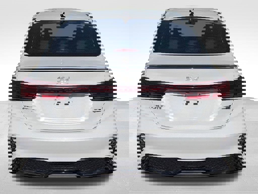 Used 2024 Kia Forte GT-Line image 3