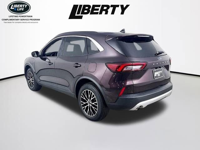 Used 2023 Ford Escape SE image 5