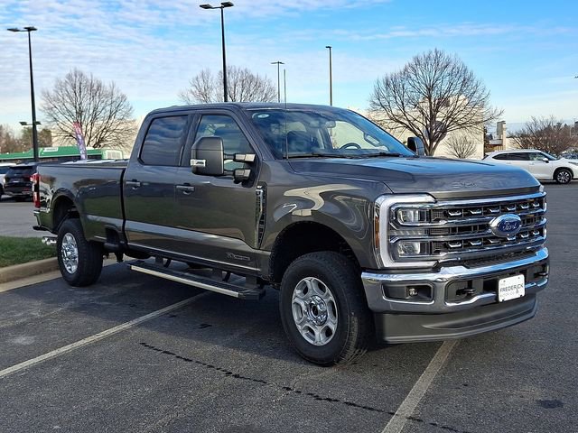 New 2026 Ford F250 XLT w/ XLT Premium Package AWD/4WD image 2