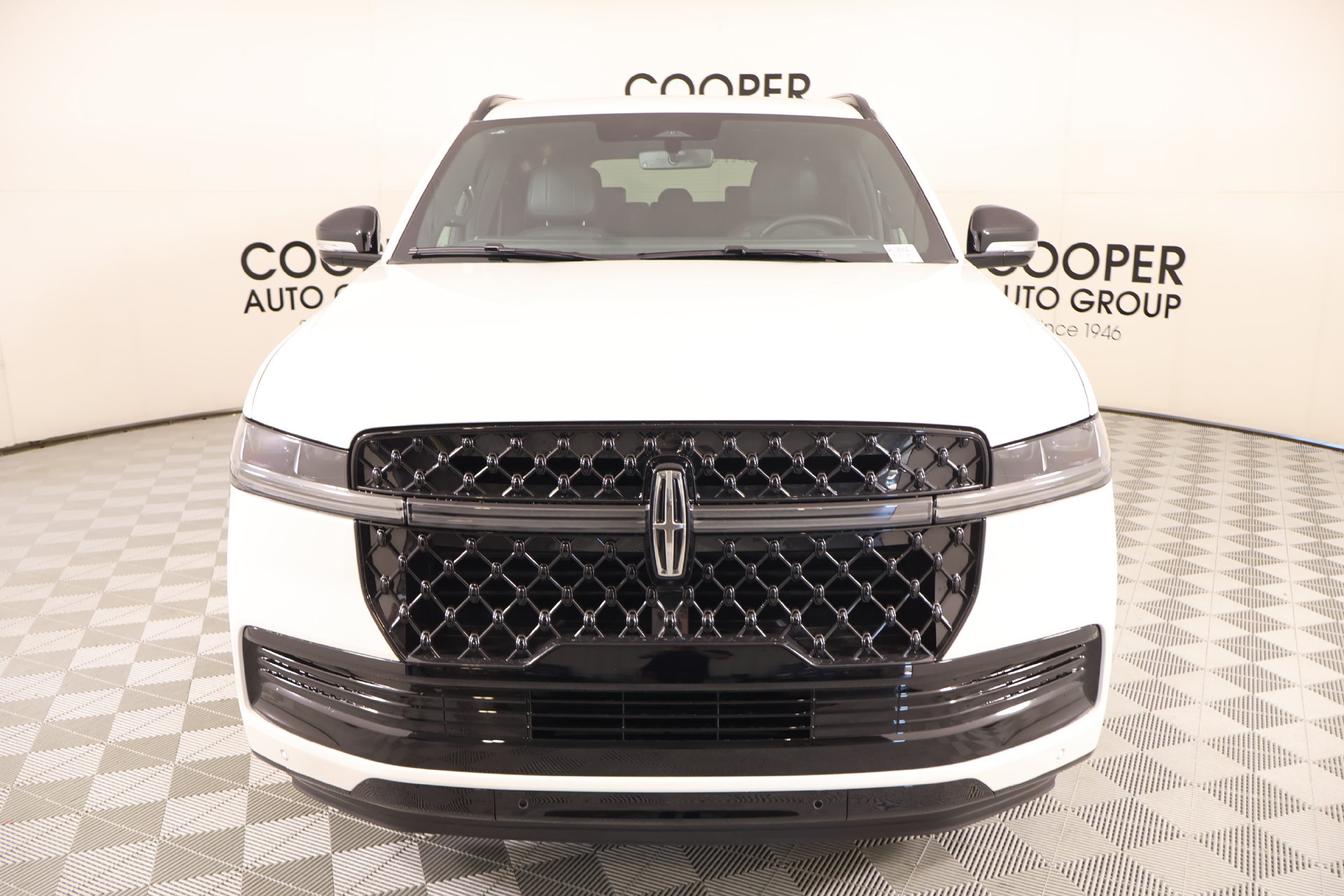 New 2027 Lincoln Navigator L Reserve w/ Jet Appearance Package AWD/4WD image 9