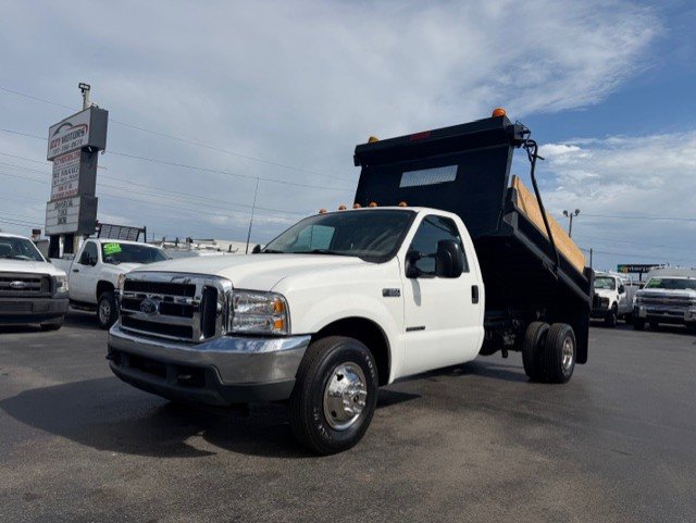 Used 2001 Ford F350 XL image 2