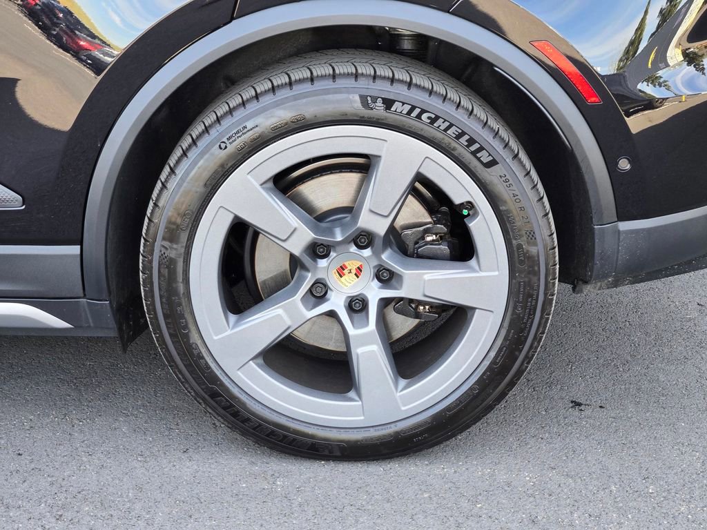 New 2026 Porsche Macan 4 Electric AWD/4WD image 11