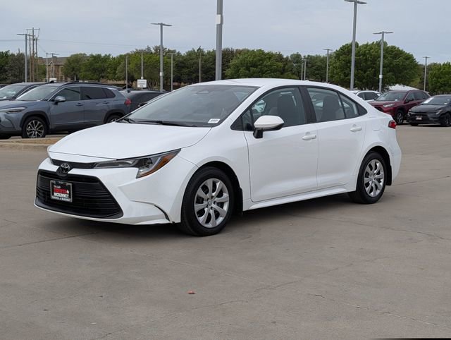 Used 2025 Toyota Corolla LE image 10