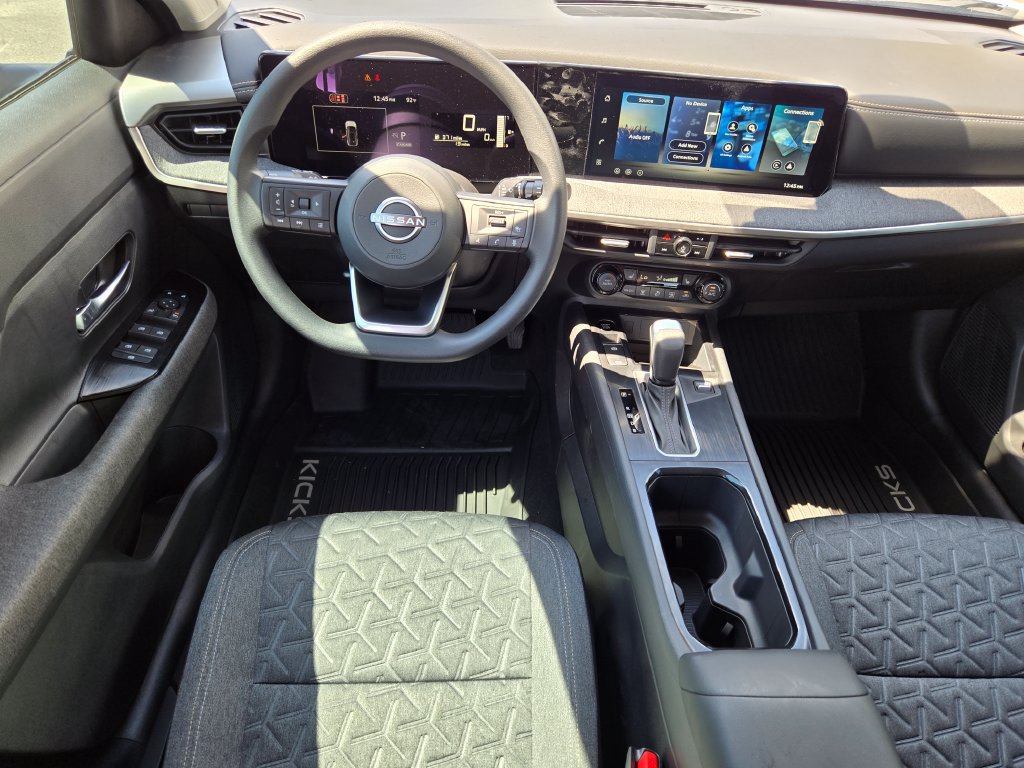 New 2027 Nissan Kicks SV w/ Cold Weather Package FWD image 10
