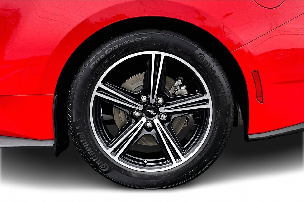 Used 2024 Ford Mustang Premium image 33