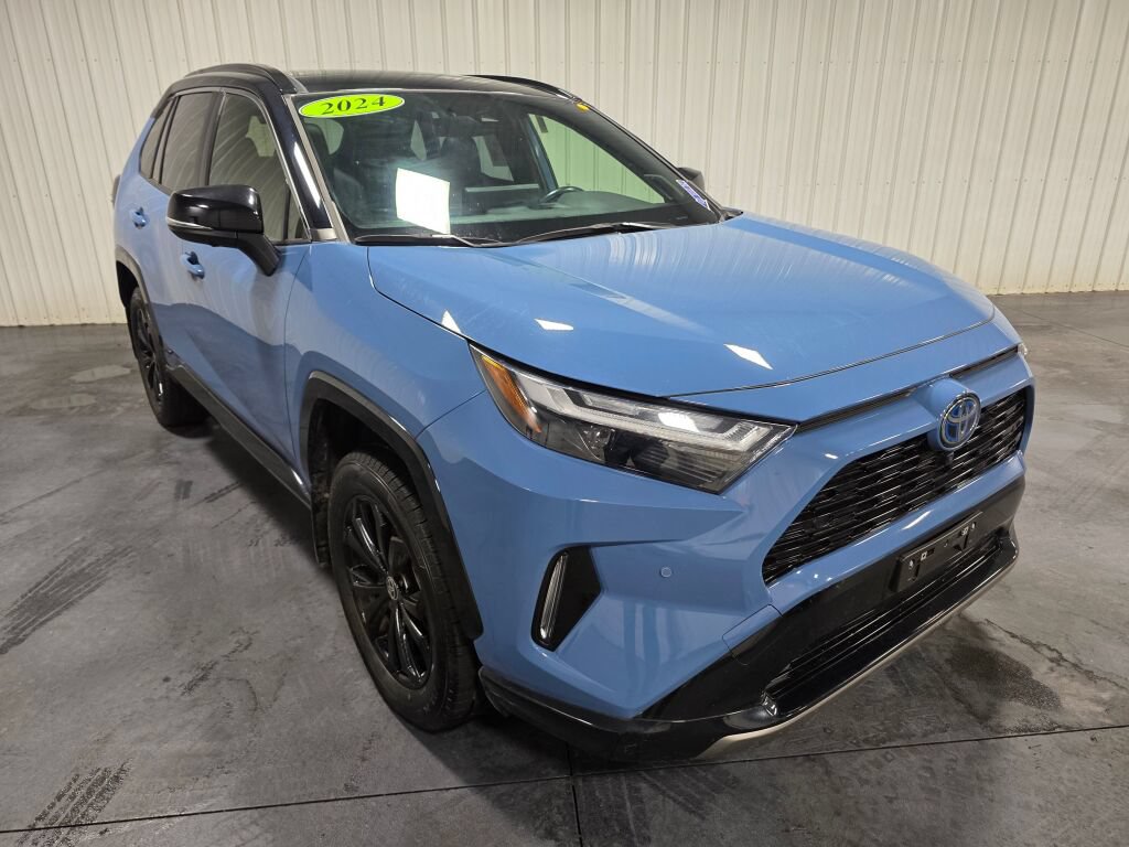 Used 2024 Toyota RAV4 XSE w/ Advanced Technology Package AWD/4WD image 2