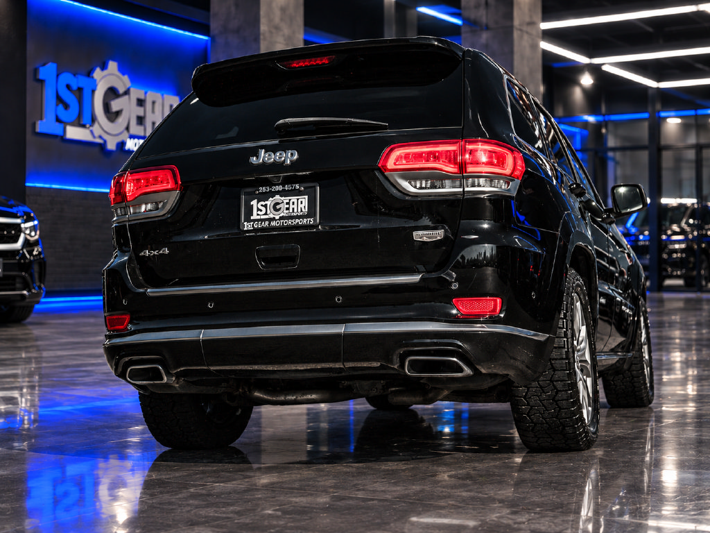 Used 2019 Jeep Grand Cherokee Summit AWD/4WD image 11