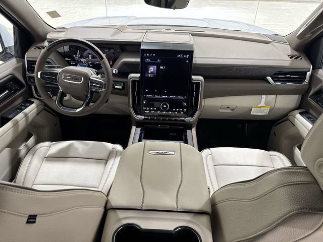 New 2026 GMC Yukon XL Denali w/ Denali Reserve Package RWD image 21