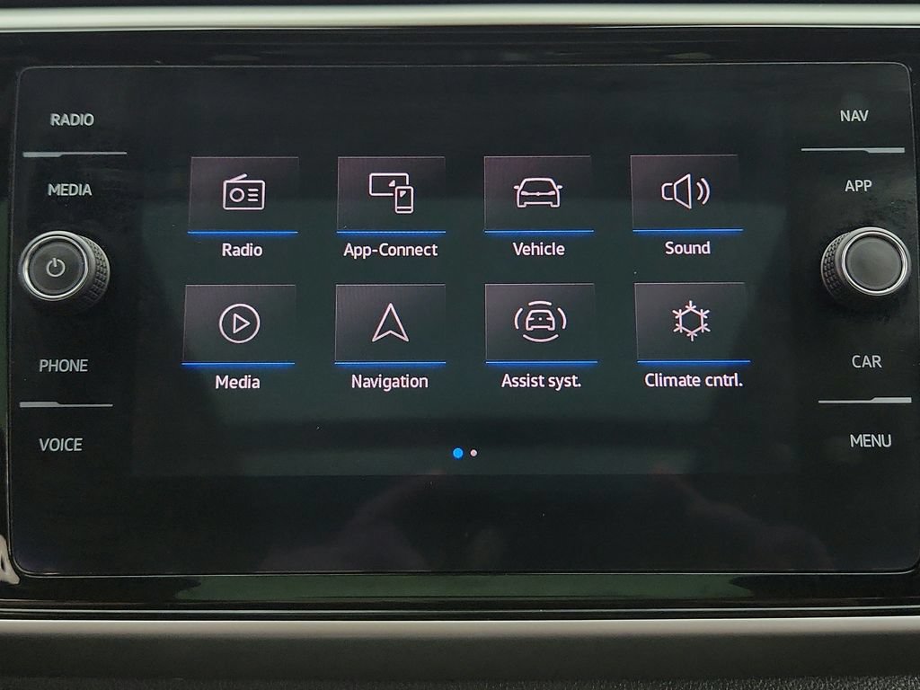 Used 2022 Volkswagen Atlas Cross Sport SEL Premium R-Line AWD/4WD image 18