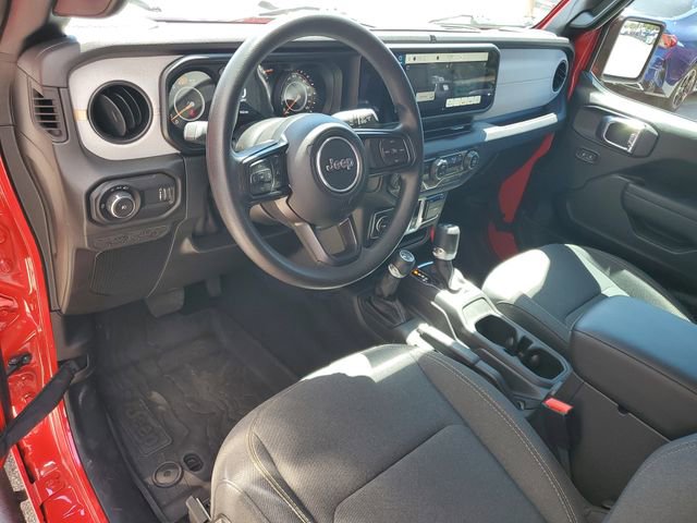 Used 2025 Jeep Wrangler Sport image 23