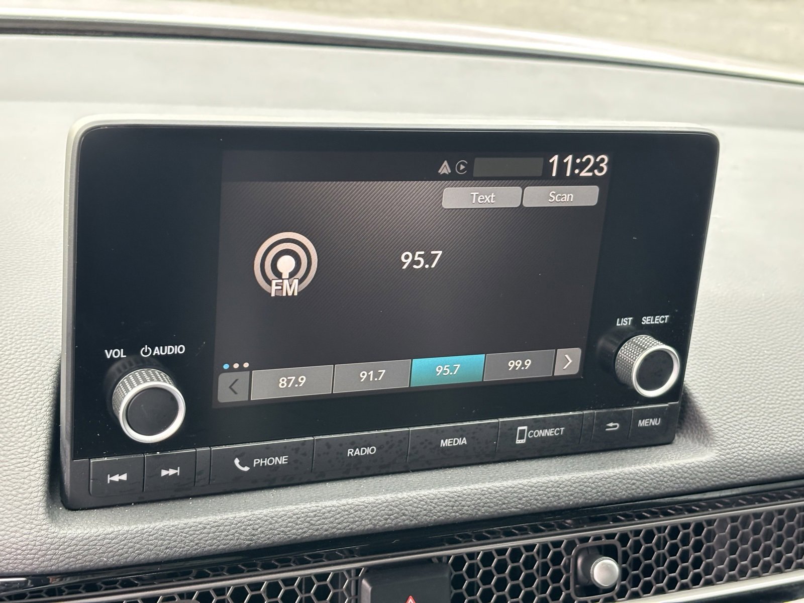 Used 2025 Honda Civic Sport image 25