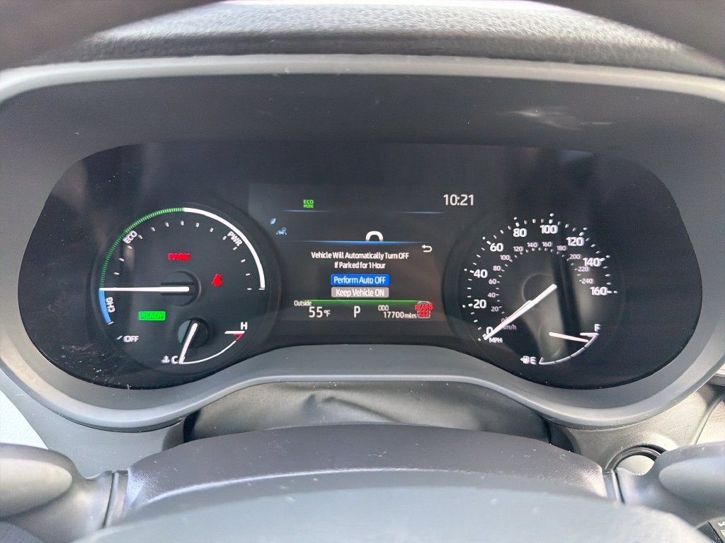 Used 2025 Toyota Sienna LE FWD image 21