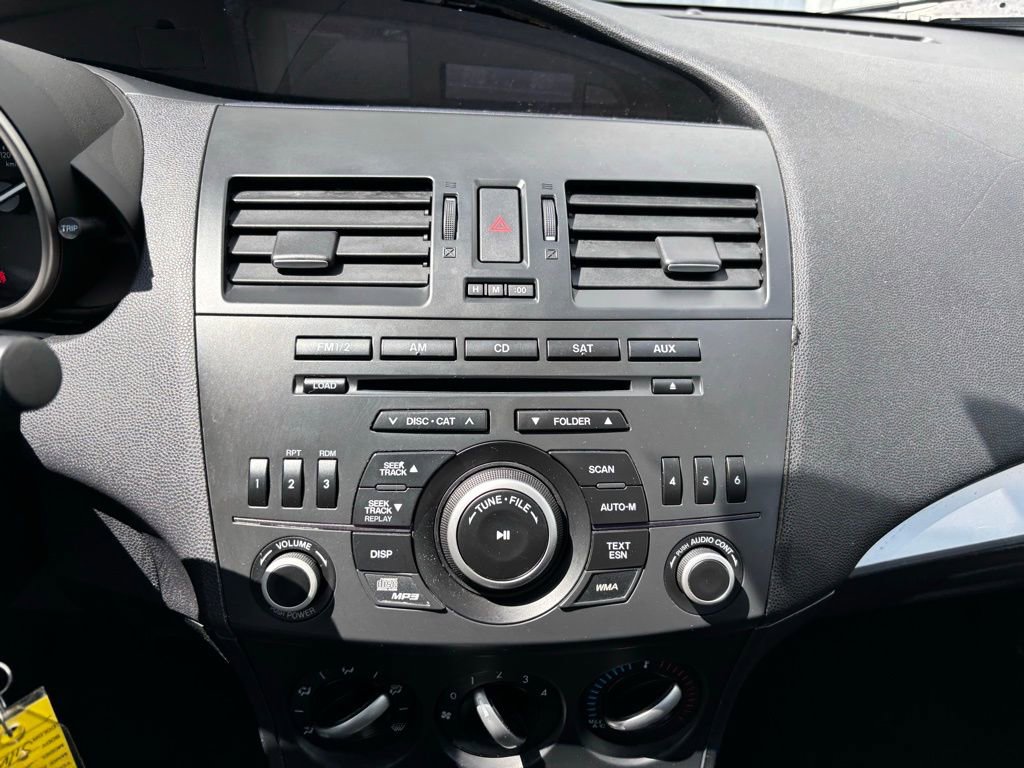 Used 2012 MAZDA MAZDA3 i Grand Touring image 24