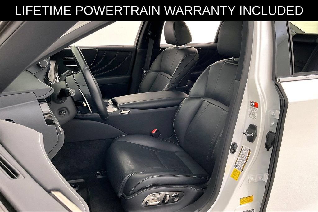 Used 2024 Lexus LS 500 RWD image 34