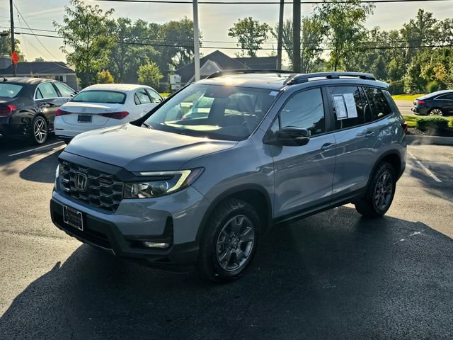 Used 2024 Honda Passport TrailSport image 4