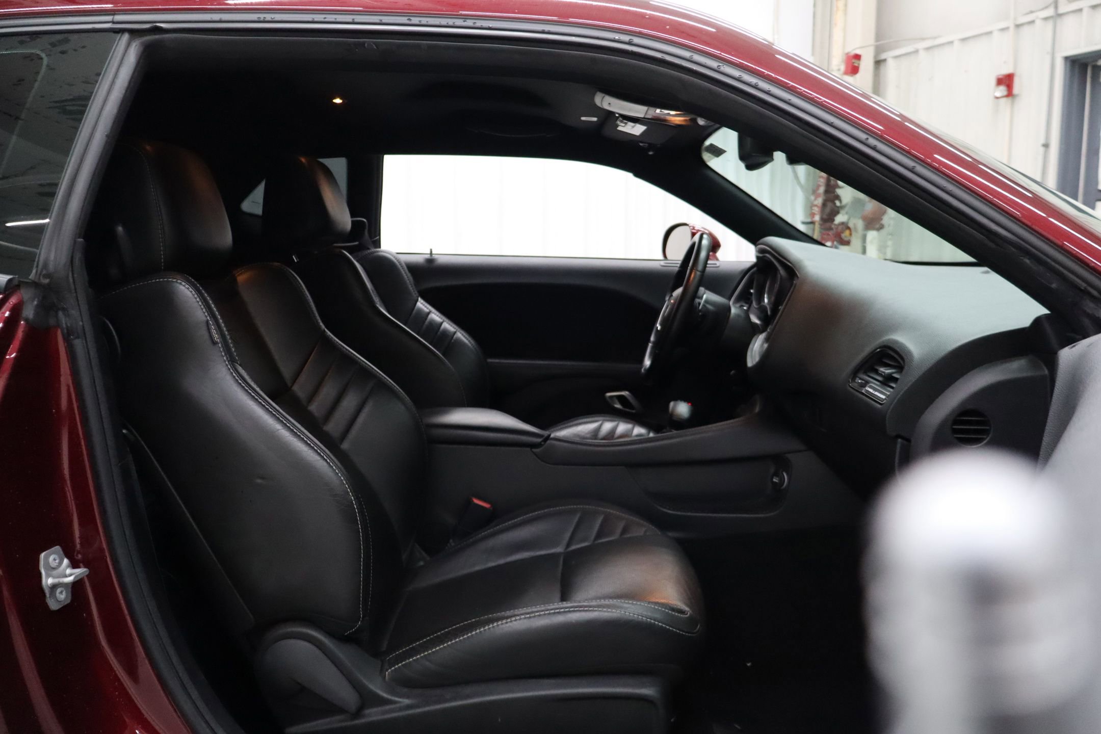 Used 2022 Dodge Challenger R/T w/ Performance Handling Group RWD image 31