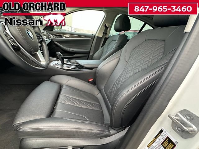 Used 2022 BMW 530e xDrive AWD/4WD image 11