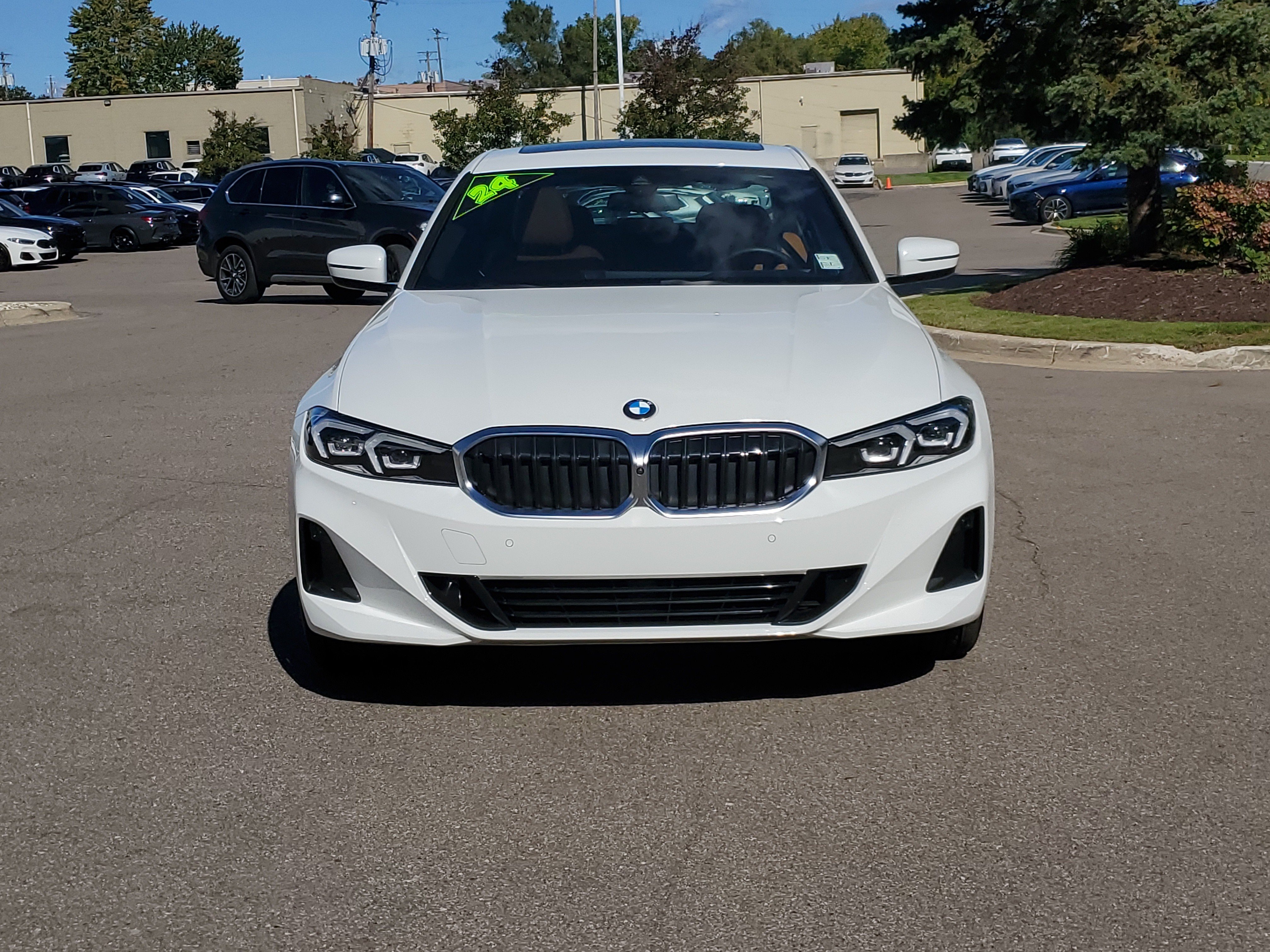 Certified 2024 BMW 330i xDrive Sedan w/ Convenience Package AWD/4WD image 8