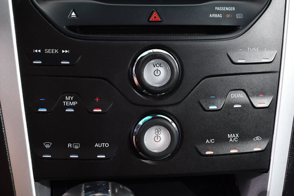 Used 2013 Ford Explorer XLT AWD/4WD image 29