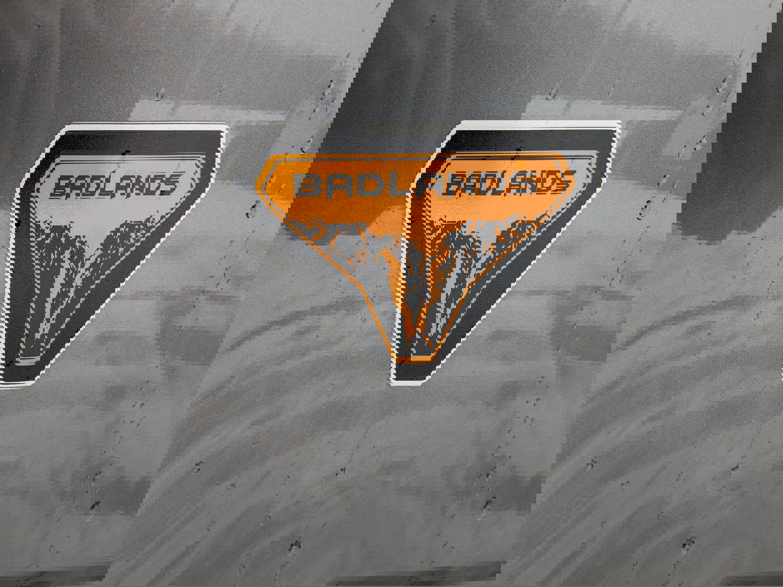 Used 2025 Ford Bronco Sport Badlands image 9