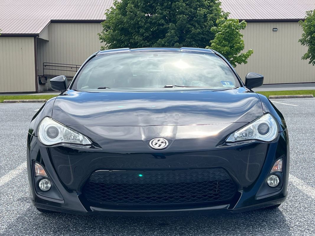 Used 2016 Scion FR-S RWD image 3