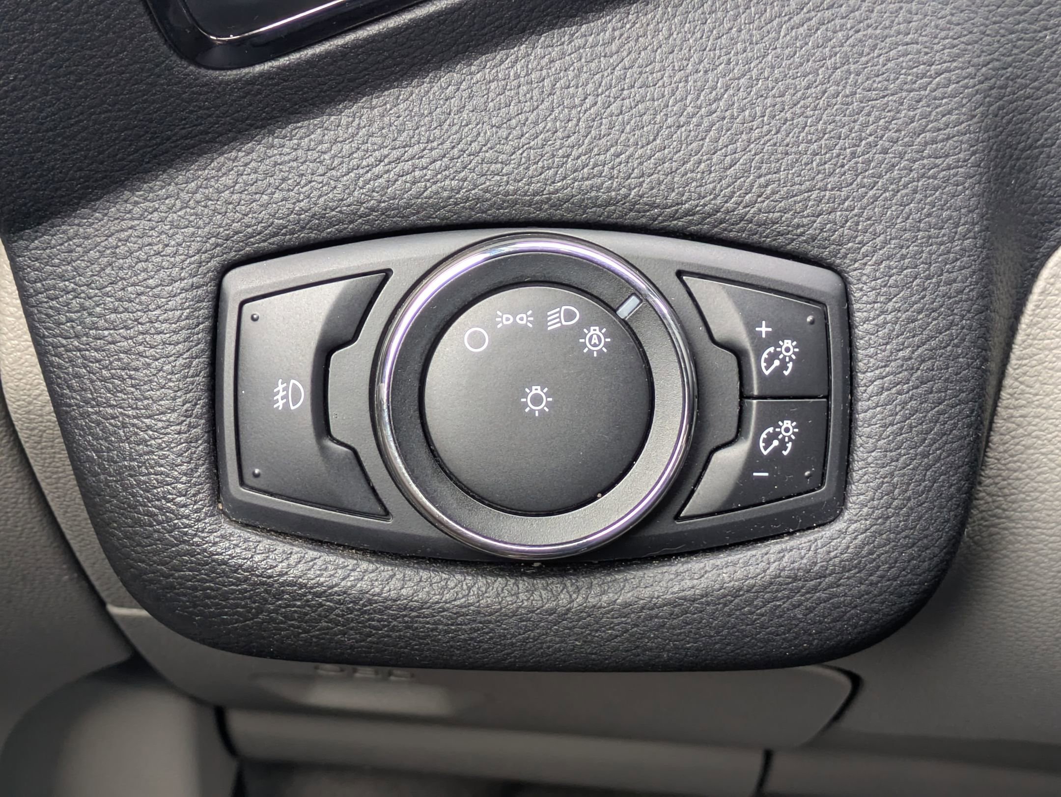 Used 2014 Ford Escape Titanium w/ Equipment Group 401A image 18