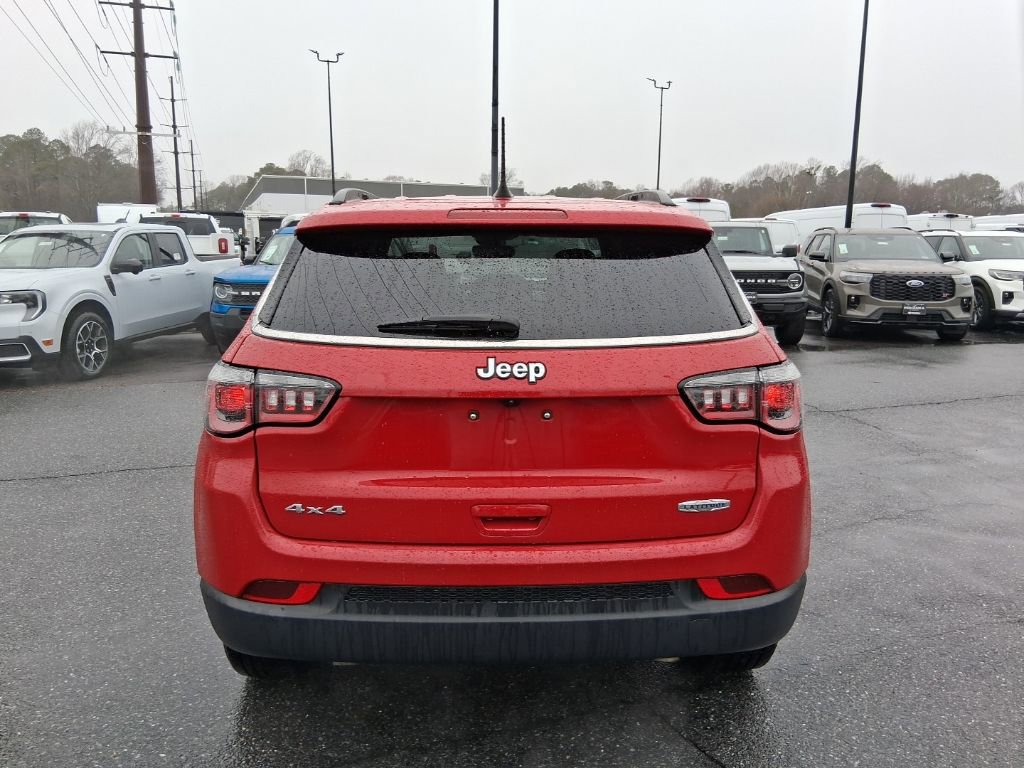 Used 2024 Jeep Compass Latitude image 6