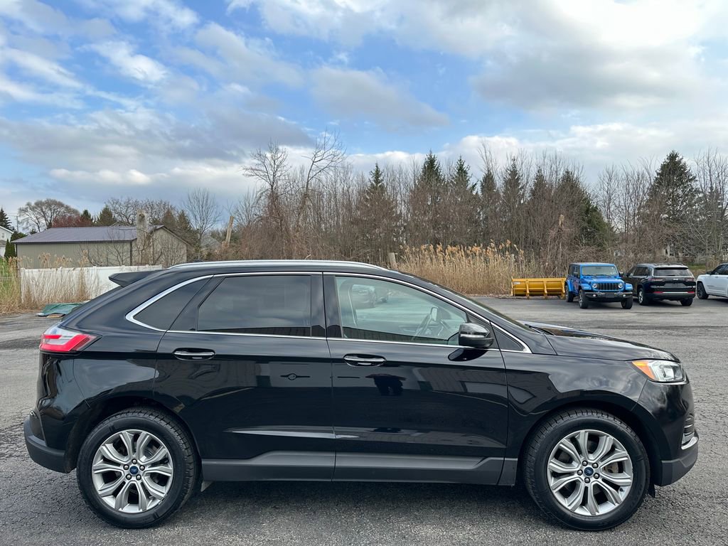 Used 2019 Ford Edge Titanium AWD/4WD image 13