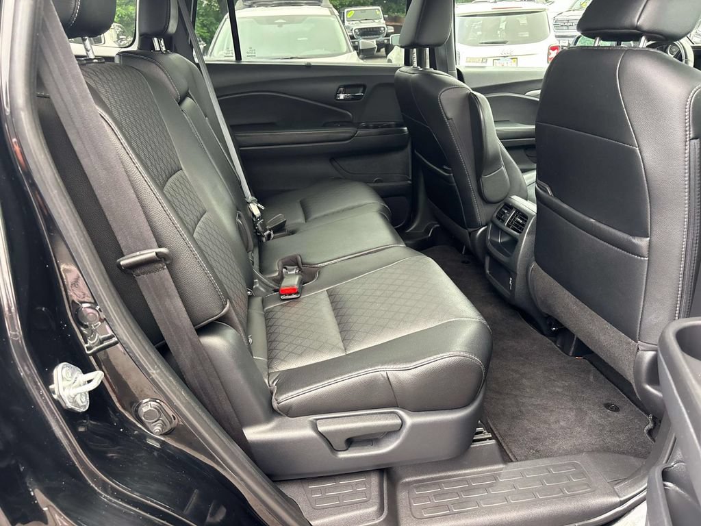 Used 2021 Honda Passport EX-L image 16