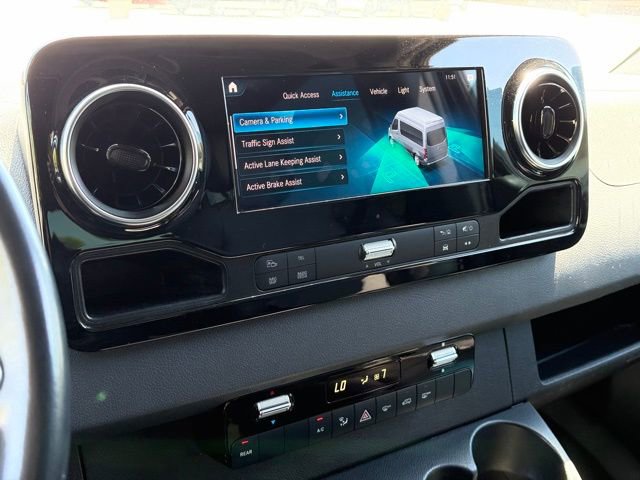 Used 2020 Mercedes-Benz Sprinter 1500 image 21