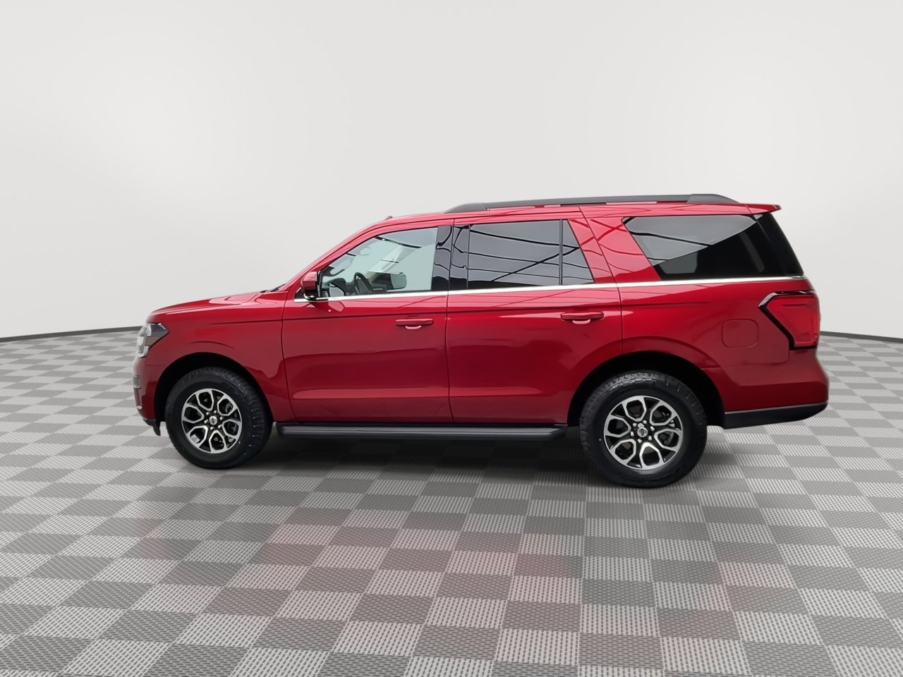 Used 2022 Ford Expedition XLT image 37