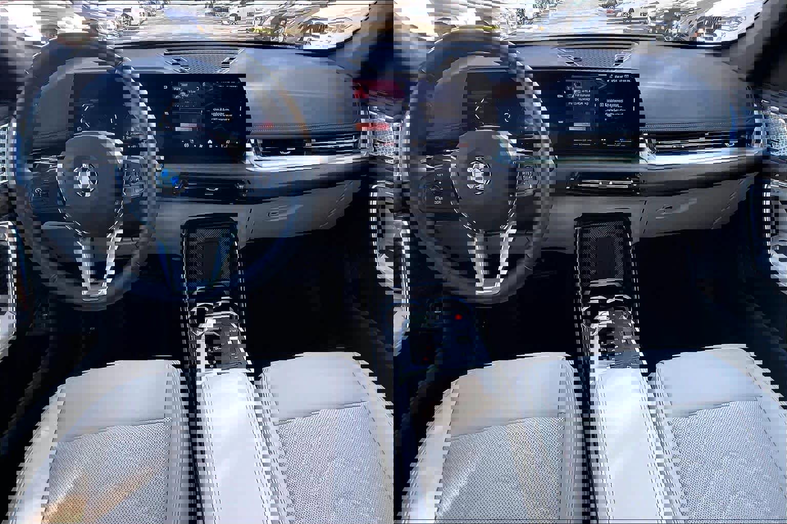 Used 2025 BMW X1 xDrive28i w/ Convenience Package image 16