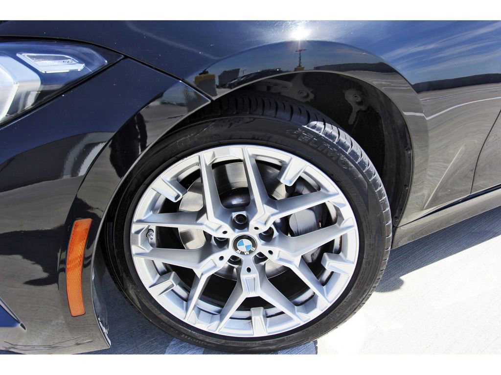 Used 2025 BMW 330i Sedan image 30
