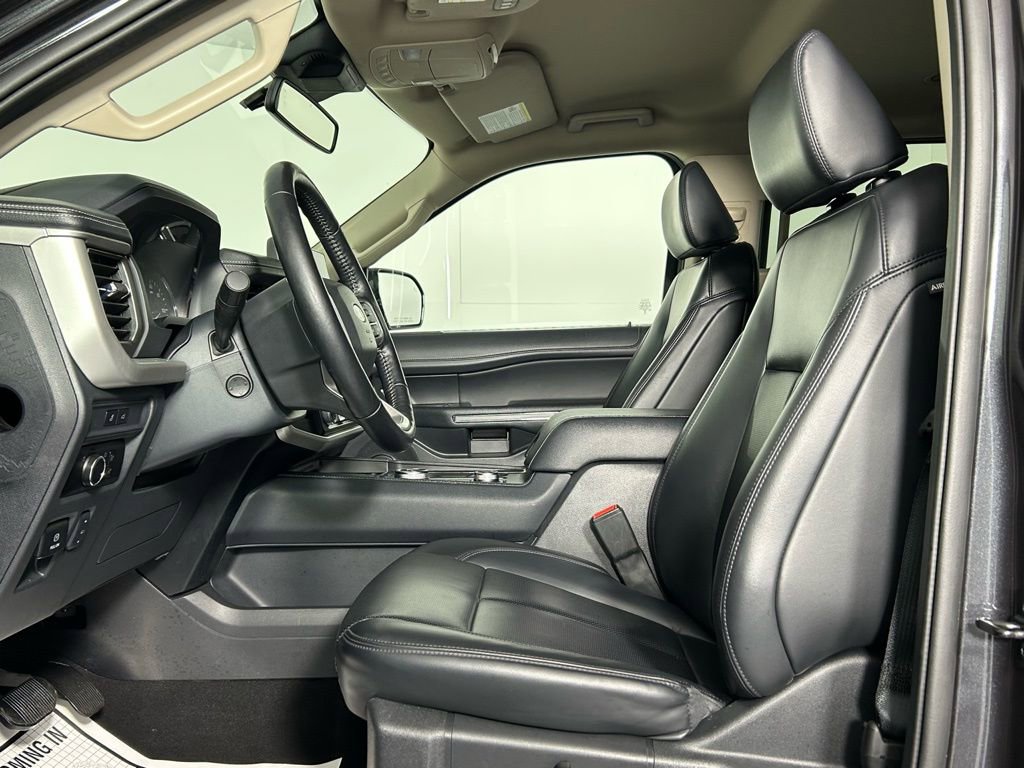 Used 2024 Ford Expedition Max XLT image 35