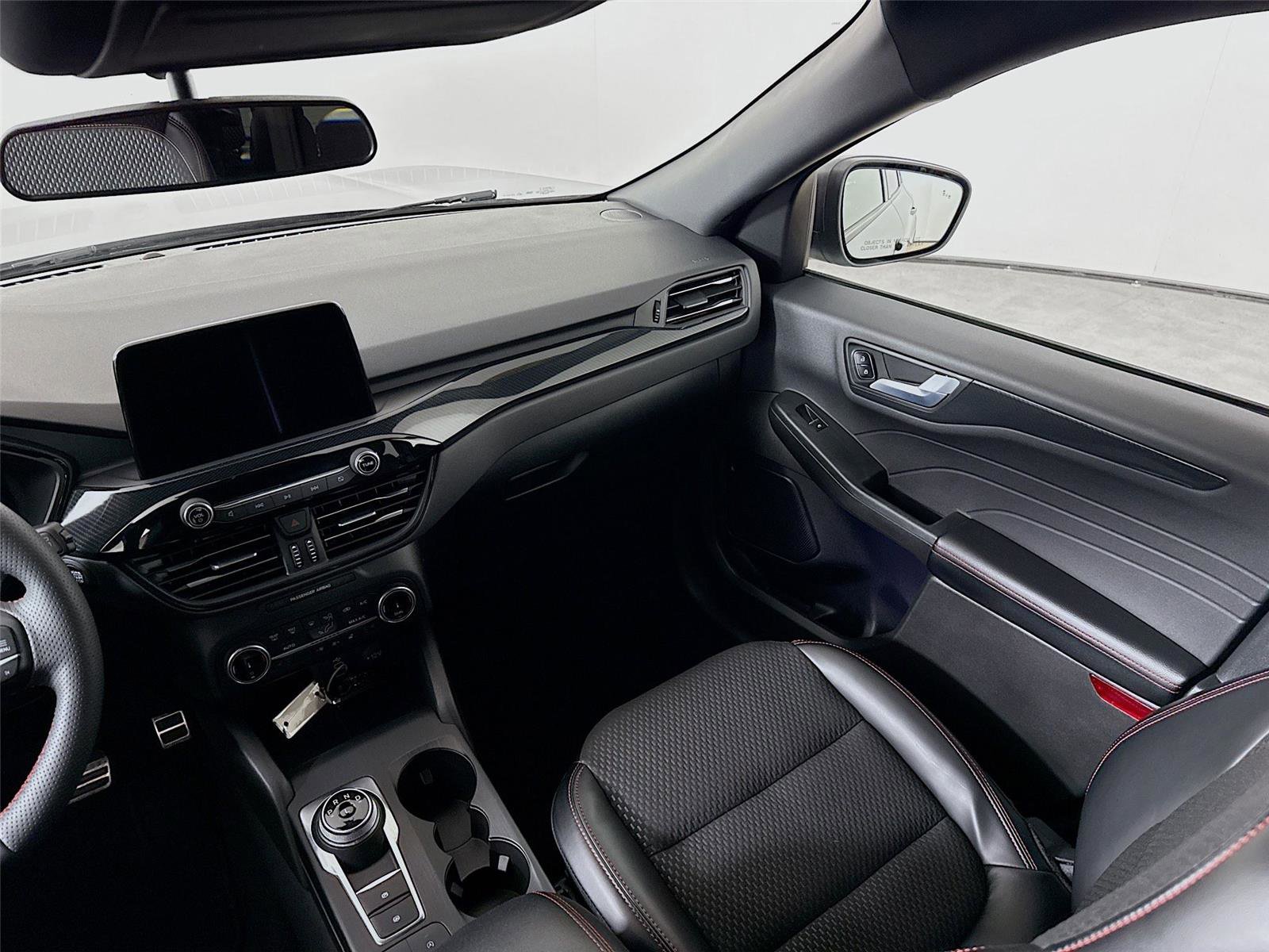 Used 2024 Ford Escape ST-Line AWD/4WD image 24