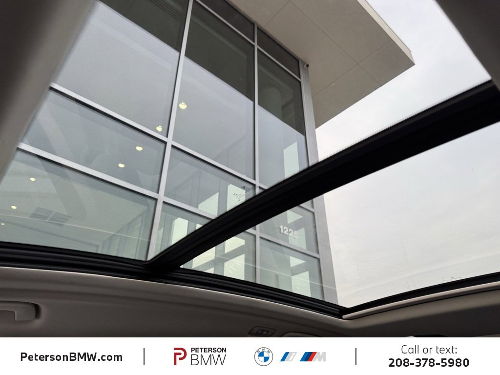 Used 2022 BMW X7 xDrive40i w/ Premium Package image 35