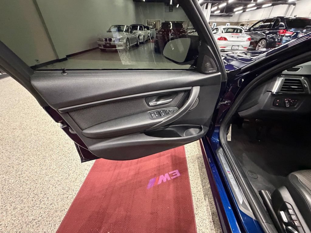 Used 2016 BMW M3 RWD image 22