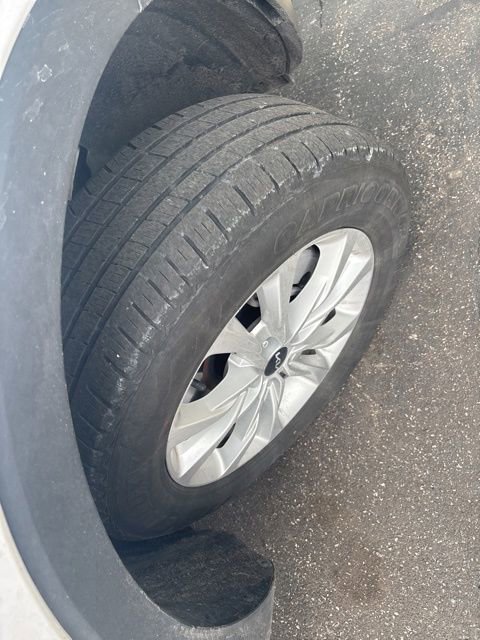 Used 2022 Kia Telluride LX image 9