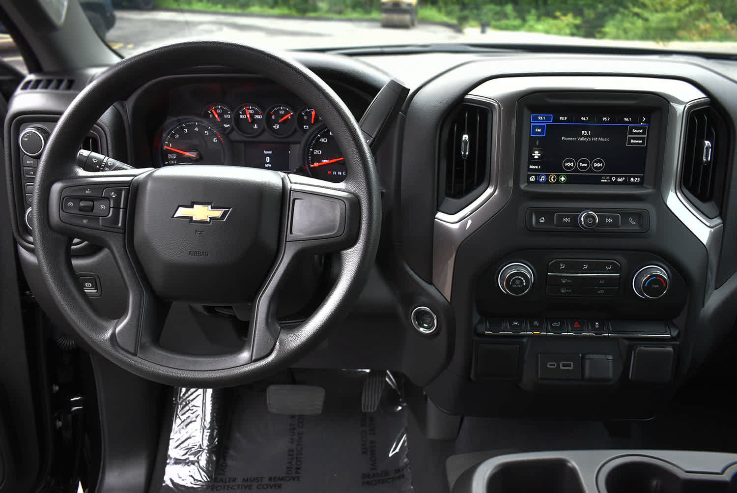 Used 2026 Chevrolet Silverado 1500 Custom w/ Turbomax Blackout Package AWD/4WD image 12
