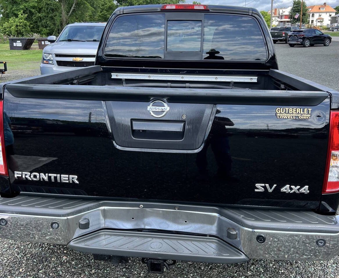 Used 2015 Nissan Frontier SV w/ SV Value Truck Package AWD/4WD image 10
