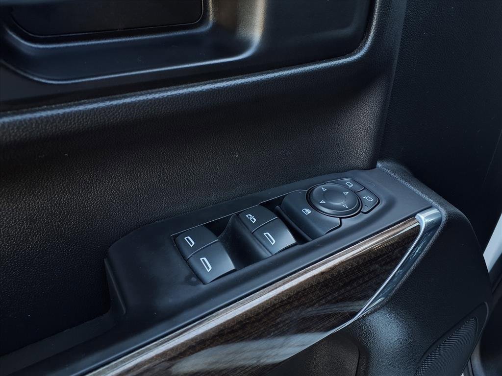 Used 2020 Chevrolet Silverado 1500 LT w/ All-Star Edition image 16